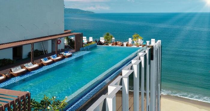 danh sách khách sạn gần biển đà nẵng