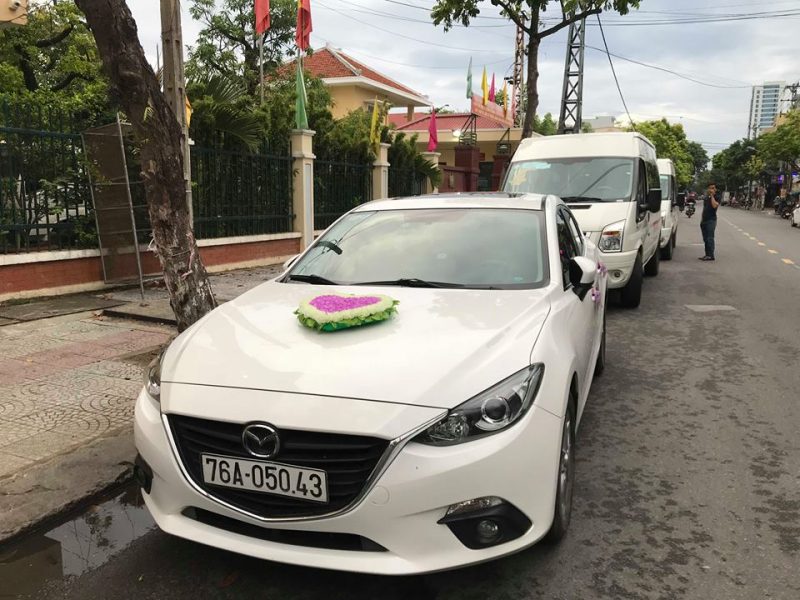 thuê xe ô tô Đà Nẵng uy tín