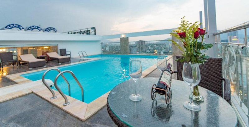 Khách sạn Đà Nẵng có bể bơi-khách sạn Crystal Đà Nẵng