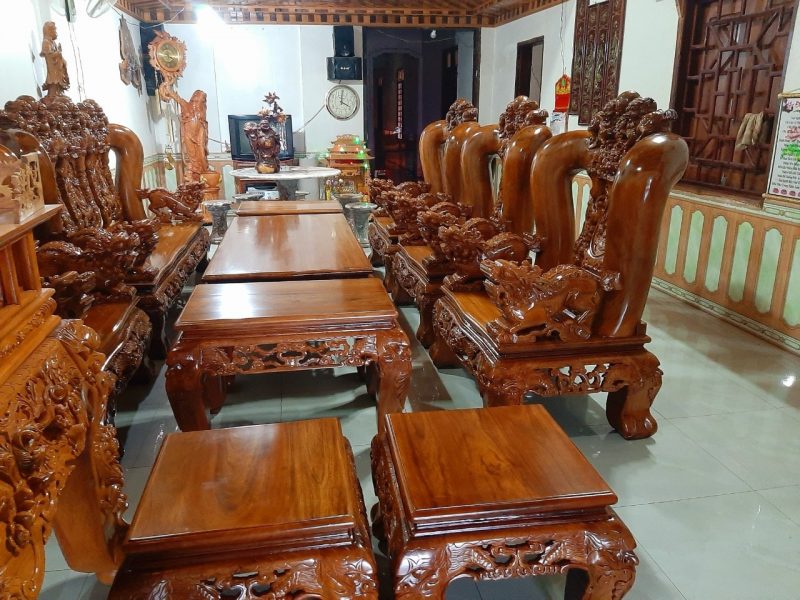 bàn ghế gỗ Bình Phước