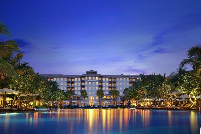 khách sạn gần bãi biển Mỹ Khê Đà Nẵng